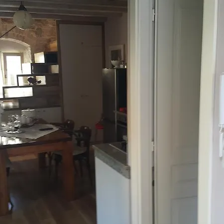 아파트먼트 코랄 *